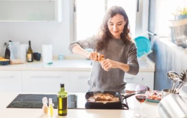Жіноче харчування. Які продукти впливають на вироблення естрогенів