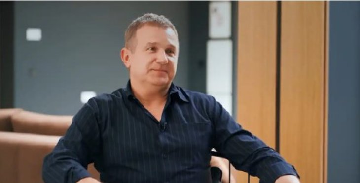 Юрий Горбунов ответил на слова Ефросининой о том, что он для нее 