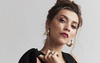 «Ведет себя как в борделе»: Тодоренко возмутила народ развязным поведением на шоу «Маска»