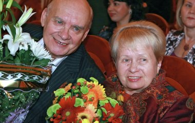 Александра Пахмутова и Николай Добронравов выписались из больницы