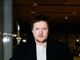 Женя Галич показав понівечений будинок після атаки РФ на Київщину: