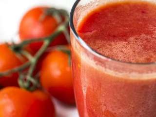 Ученые назвали пользу томатного сока