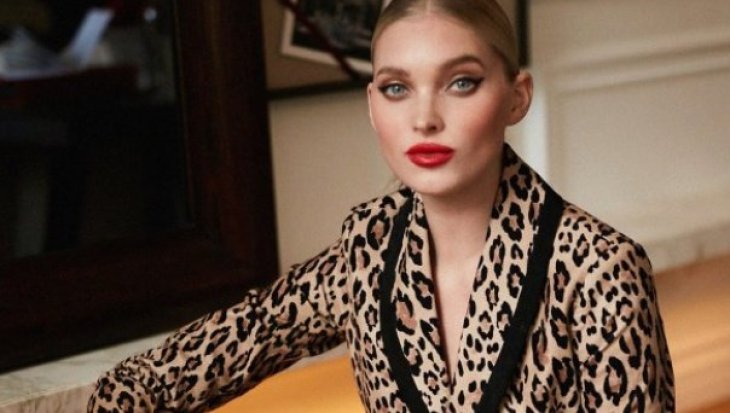 Логомания: Эльза Хоск блистала в тренче от «Fendi»
