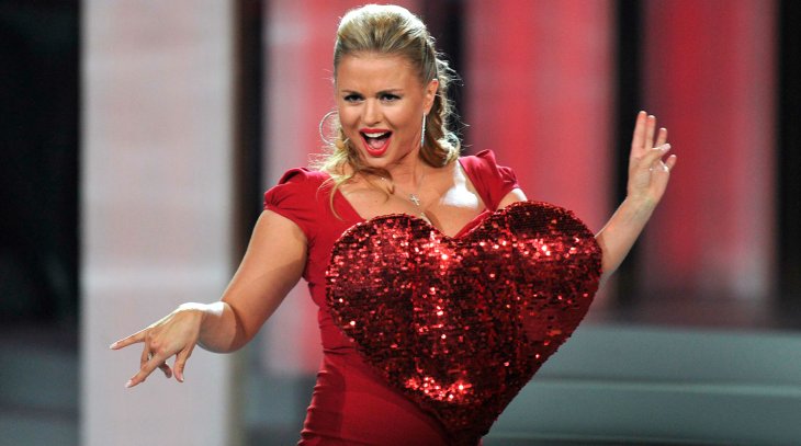 Анна Семенович потеряла крупный контракт из-за коронавируса