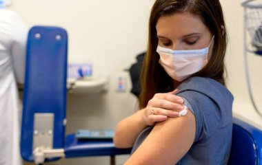 Імунолог попередив про нові мутації коронавірусу з високою летальністю