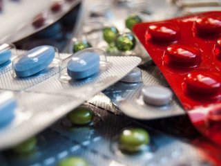 Домашня аптечка на зиму: які ліки варто мати вдома