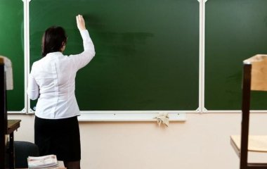 Вчителька вигадала спосіб, як 16 років не ходити на роботу і отримувати зарплату