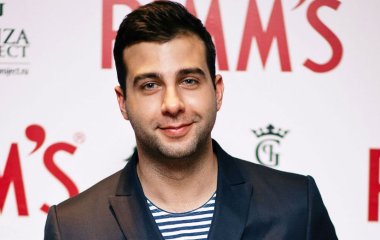 Иван Ургант продемонстрировал новую прическу