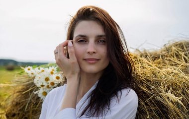 5 причин, почему красивая и одинокая женщина неприятна мужчине