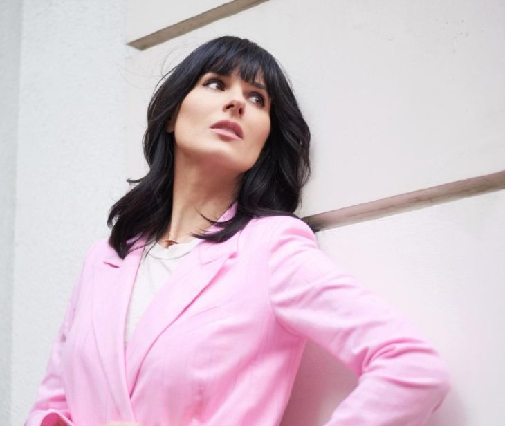 Маша Ефросинина в купальнике показала фото с мужчиной своей мечты