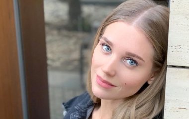 «Красотка!»: Кристина Асмус покорила поклонников элегантным образом
