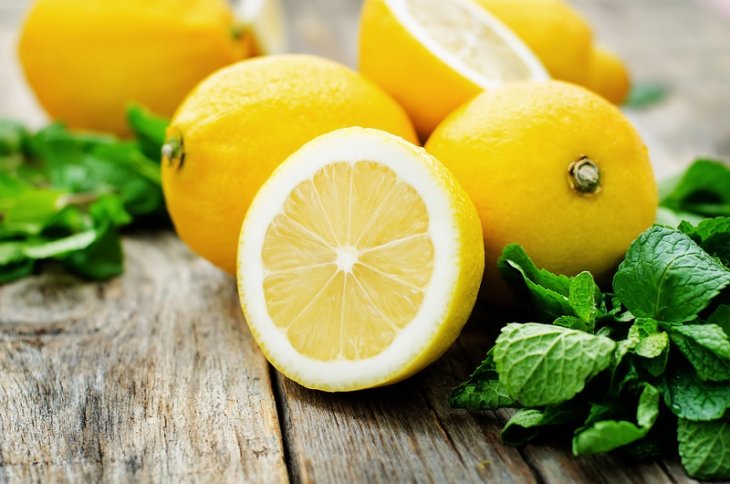 Коли лимон стає отрутою: Названо 3 побічні ефекти продукту