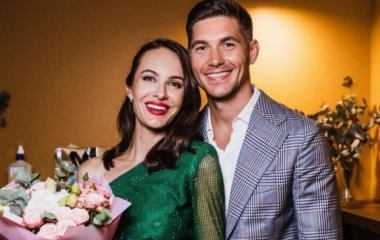 Экс-жена Остапчука показала доказательство, что он изменял ей с нынешней 23-летней возлюбленной