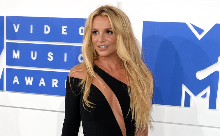 Бритни Спирс впервые за долгое время удивила поклонников премьерой песни