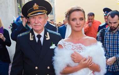 Иван Краско играет в спектакле с экс-супругой