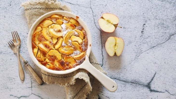 Рецепт шарлотки с творогом: поверьте, вы не сможете оторваться!