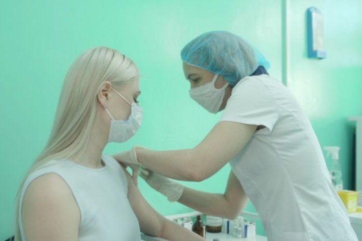 У ВООЗ розповіли, чи варто змішувати вакцини від коронавірусу