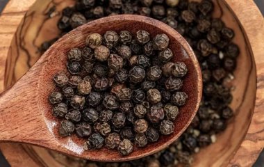 Як правильно приймати чорний перець від коронавірусу: 3 простих рецепти