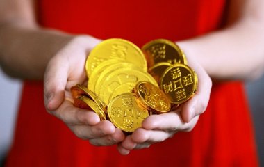 На початку 2026 року одразу три знаки зодіаку розбагатіють: дізнайтесь, хто вирішить всі свої фінансові проблеми