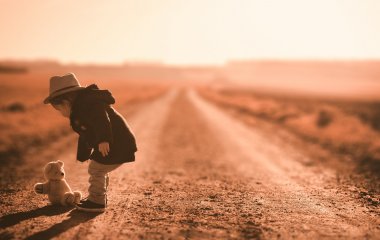 Психологи назвали поступки родителей, которые сильно ранят детей