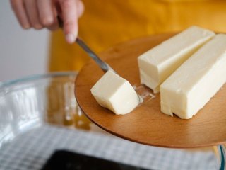 У Києві викрили фальсифіковану польську молочку: чотири з п’яти зразків не пройшли перевірку