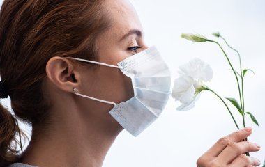 Лікар розповів, як тренувати нюх після COVID-19