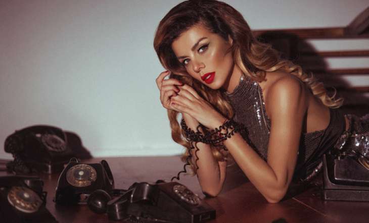 Анна Седокова представила новую песню