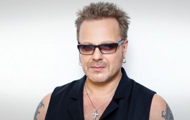 Красный и лысый Владимир Пресняков вызвал оторопь