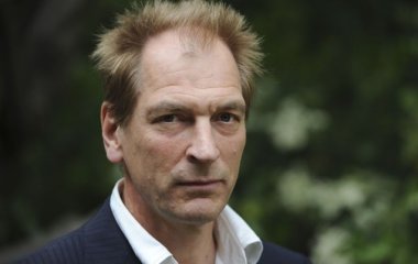 Пропавший в горах актер Джулиан Сэндс найден мертвым