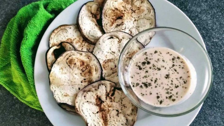 Баклажаны в соусе из тунца: рецепт летнего гарнира на итальянский лад