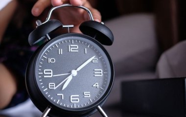 Не кава і не зарядка: лікарі розповіли, з чого насправді варто починати ранок, щоб прожити довше