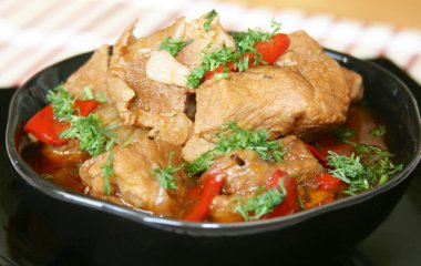 Технология приготовления гуляша из говядины в мультиварке: лучшие рецепты блюда