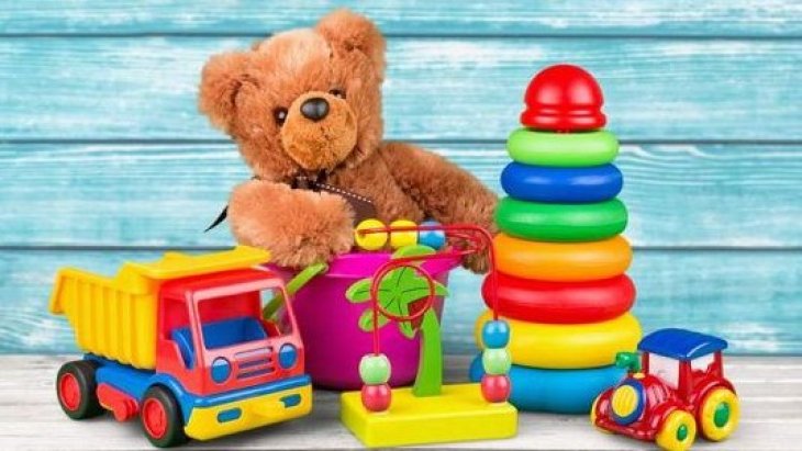 Детские игрушки, лучший подарок ребенку