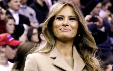 Мелания Трамп вышла в свет в белоснежном платье от Prada