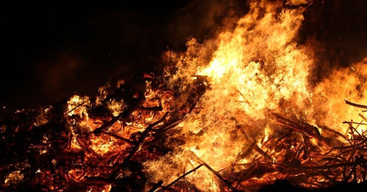 Чоловік підпалив кафе через майонез: що сталося