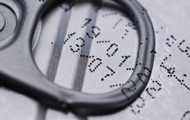 Ви роками даремно викидали продукти: головний міф про термін придатності, у який досі вірять мільйони