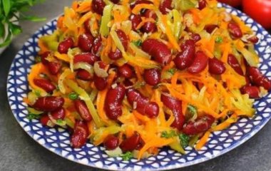 Салат з квасолею та овочами