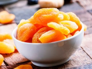 Положительно влияет на организм: 10 полезных свойств кураги