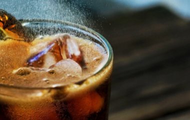 Названо напій, який прискорює старіння мозку