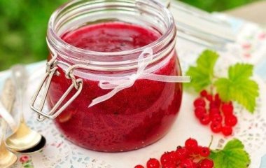 Царське варення з порічок та інших видів ягід: готуємо смачне асорті