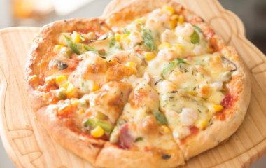 Не рецепт, а бомба: как приготовить пиццу на сковородке за 10 минут