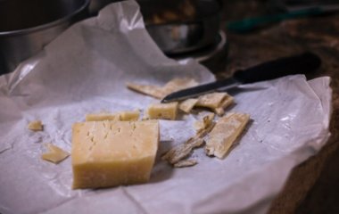 Названо найкращі сорти сиру для гіпертоніків