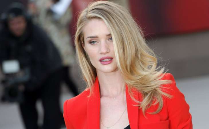 Рози Хантингтон Уайтли покорила красотой на кинопремии Оскар