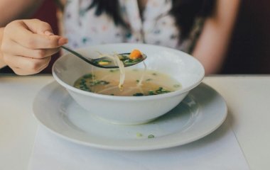 Дієтологиня розповіла про переоцінені та недооцінені продукти для здоров'я: ви будете здивовані