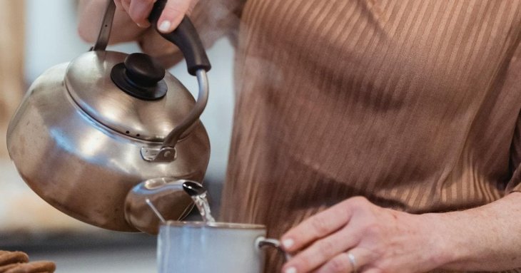 Що відбувається з організмом, якщо пити мало води: пояснення лікаря