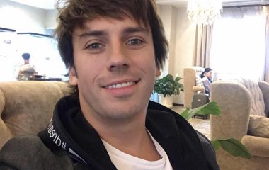 Максим Галкин устроил фотосессию со своими детьми