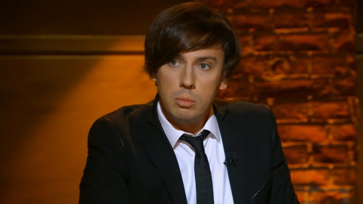 Максим Галкин показал, как их с Аллой Пугачевой дочь Лиза занимается йогой