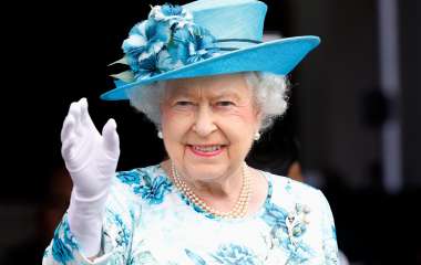 Королева Елизавета оценила поведение Меган Маркл во время недавнего тура по Африке