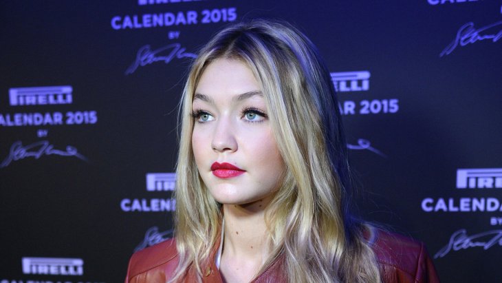 Джиджи Хадид поделилась селфи с новорожденной дочерью