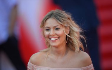 Мария Кожевникова вышла в свет в костюме за 95 тысяч рублей